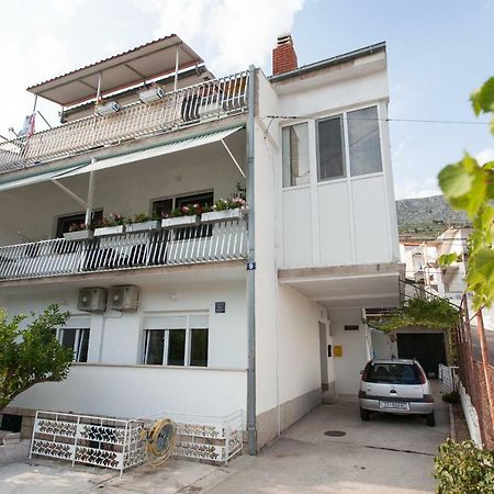 Vintage Apartment Duce Bagian luar foto
