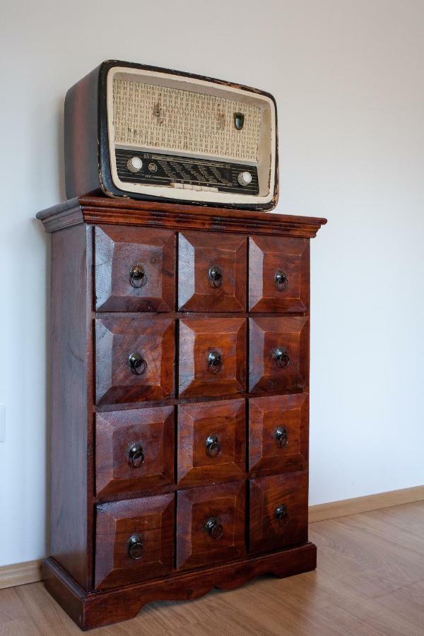 Vintage Apartment Duce Bagian luar foto